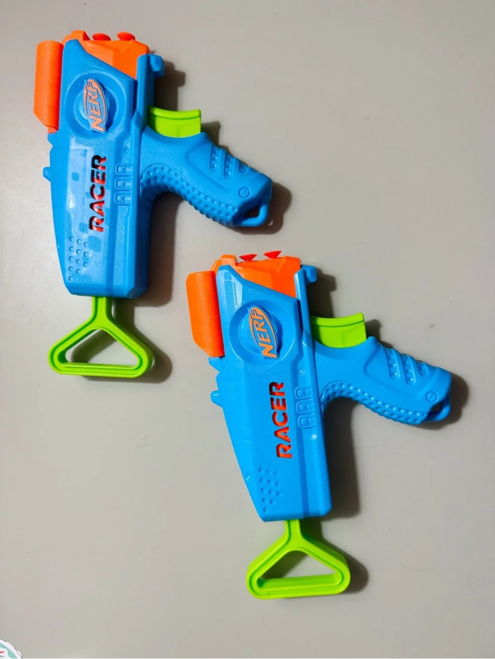 Nerf Junior Elite Racer Blaster Dart Gun set of 2 with 4 Foam Suction Darts GUC